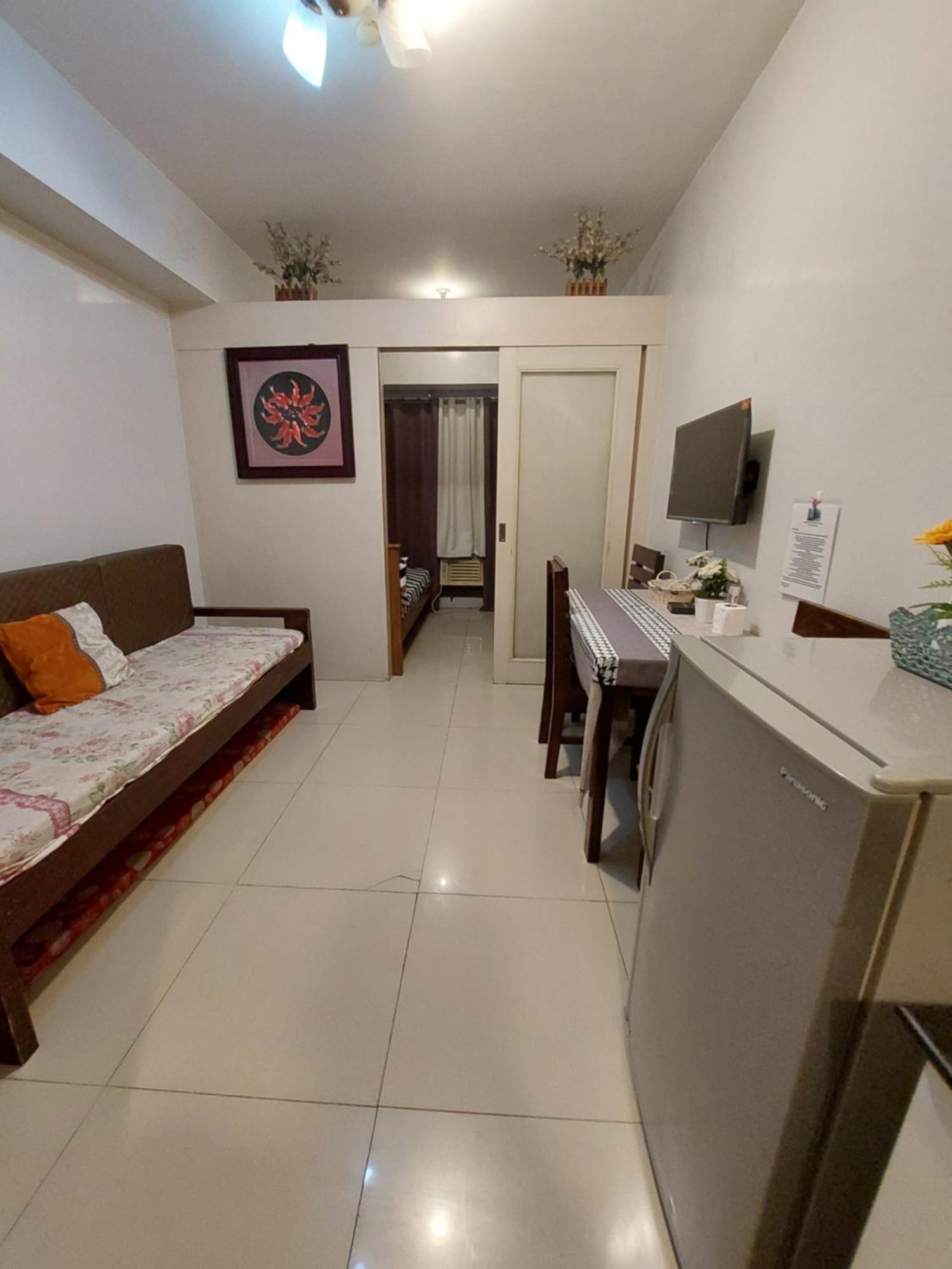 Sea Residences Moa Jaylord Place Manila Bagian luar foto